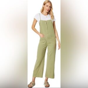 Billabong beach cruiser jumpsuit, avocado green